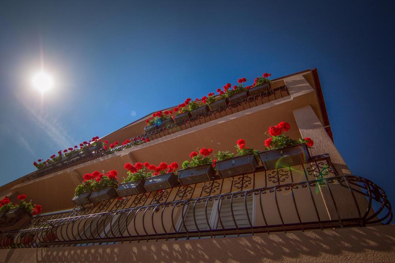 The Green Apartments Magarevo Exterior photo